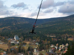 [Obrázek: Bungee jumping z televizní věžě v Harrachově (10)