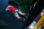 [Obrázek: Bunngee jumping a houpačka (2)