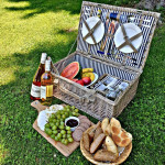 [Obrázek: Dokonalý piknik pro dva v nádherném zámeckém parku na Vysočině (1)