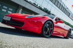 [Obrázek: Jízda ve Ferrari na polygonu (10)
