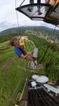 [Obrázek: Bungee jumping z televizní věže v Harrachově (18)