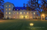 [Obrázek: Chateau Mcely (1)