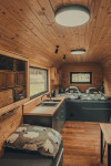 [Obrázek: Císařský medový glamping na úpatí Krušných hor - interiér (13)