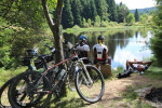 [Obrázek: Cyklistická venkovní úniková hra krásnou Šumavou okolo Lipna]