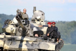 [Obrázek: Jízda v tanku + střelba ze samopalu (1)