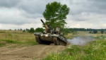[Obrázek: Jízda v tanku + střelba ze samopalu (11)
