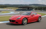 [Obrázek: Jízda ve Ferrari California T na závodním okruhu Slovakiaring (2)