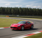 [Obrázek: Jízda ve Ferrari California T na závodním okruhu Slovakiaring (3)