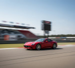 [Obrázek: Jízda ve Ferrari California T na závodním okruhu Slovakiaring (4)