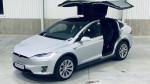 [Obrázek: Jízda ve vozu Tesla Model X (5)