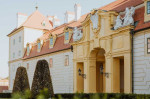 [Obrázek: Kouzelný pobyt na zámku Valtice se snídaní a romantickou večeří pro 2 osoby na 2 noci (9)