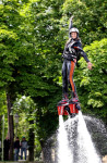 [Obrázek: Let na flyboardu (12)
