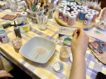 [Obrázek: Malování na keramiku v pohodovém hygge ateliéru – univerzální poukaz (16)