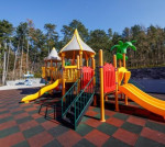 [Obrázek: Netradiční rodinný pobyt s polopenzí v kouzelné Houbičkové vile Hotelového resortu JESENICE (13)