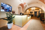 [Obrázek: Noc se snídaní v elegantním hotelu Latrán**** přímo v srdci Českého Krumlova pro 2 osoby (16)