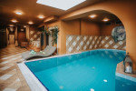 [Obrázek: Objevte krásy Českého Krumlova: 2 noci v luxusním hotelu s plavbou po Vltavě a wellness (6)
