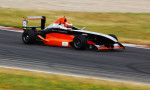 [Obrázek: Pilotem formule na skutečném závodním okruhu (3)