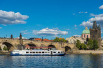 [Obrázek: Plavba po Vltavě na 2 hodiny s vynikajícím obědem a krásnými výhledy (2)