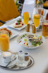 [Obrázek: Prémiová snídaně na střešní terase Pytloun Sky Bar & Restaurant Prague na Václavském náměstí (17)