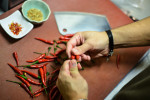 [Obrázek: Příprava chilli (4)