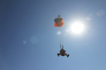 [Obrázek: Samostatný seskok s volným pádem z 4 000 metrů (9)