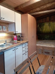 [Obrázek: Unikátní pobyt se snídaní v komfortním Treehouse Sokolí v korunách borového lesa u Třebíče pro 2 osoby (12)
