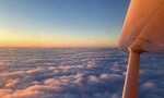 [Obrázek: Vyhlídkový let nad Karlštejn pro 3 osoby (3)