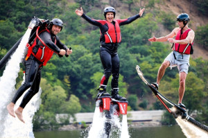 [Obrázek: Mega úlet - tři zážitky v jeden den flyboard + hoverboard + jetpack (1)