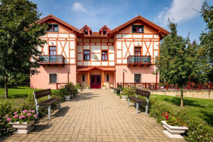 [Obrázek: Pobyt s volným vstupem do wellness ve Vile resortu Studánka**** (1)