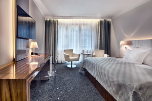 [Obrázek: Úžasný romantický pobyt s wellness, masáží a polopenzí v designovém boutique Hotelu Prezident (1)